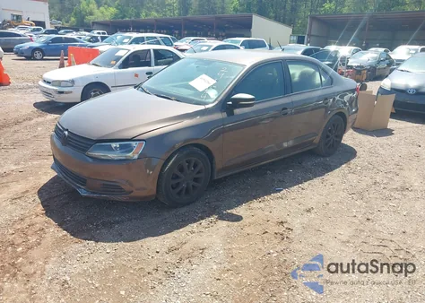 2014 Volkswagen Jetta 1.8T Se from USA, damaged, VIN 3VWD07AJ2EM241254